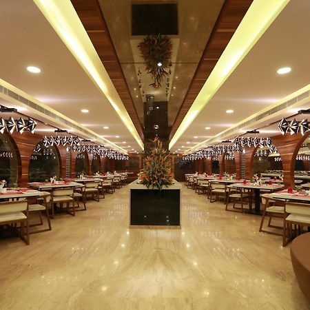 Hotel Park Elanza Ченнаи Экстерьер фото